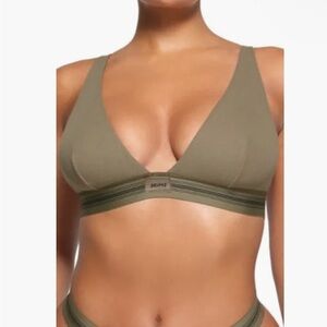 *NWT* Cotton Rib Plunge Bralette in Army